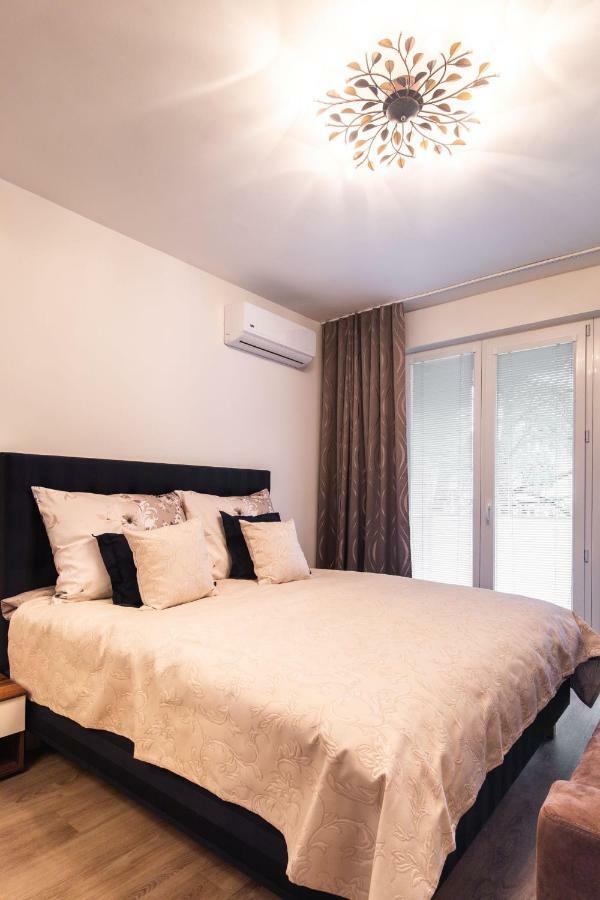 Newly Renovated, Full Equipped And Quiet Apartment Trnava Buitenkant foto